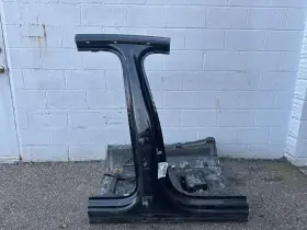 4h4809836 Audi 2011-2018 A8 Quattro Front Right B Pillar Body Frame Cut Clip Oem