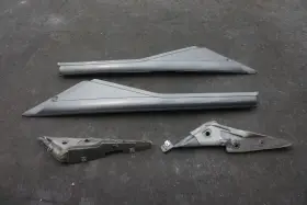 15928199 Chevrolet Front Left Right A Pillar Molding Corvette C6 Grand Sport 2005-13 Note