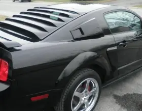 4306 Extreme Dimensions 4305/4306 05-09 Mustang Cervinis Upper And Lower Side Scoops Painted Performance White