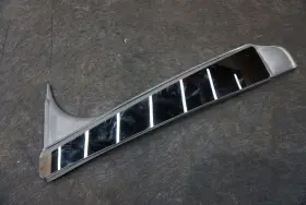 1032364-00-c Tesla Right Side B Pillar Applique Glass Cover Model X 75d 2016-20